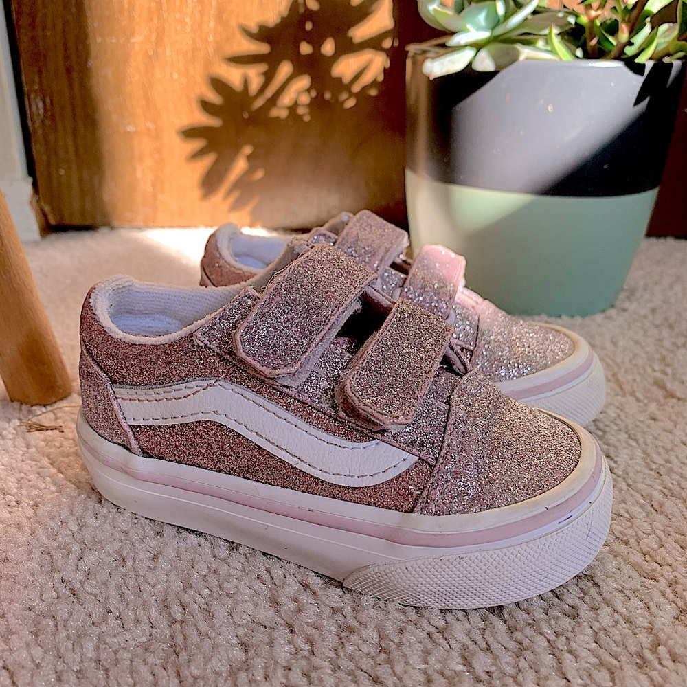 Size 5 toddler pink glitter Vans
